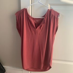 Oft sleeveless top
